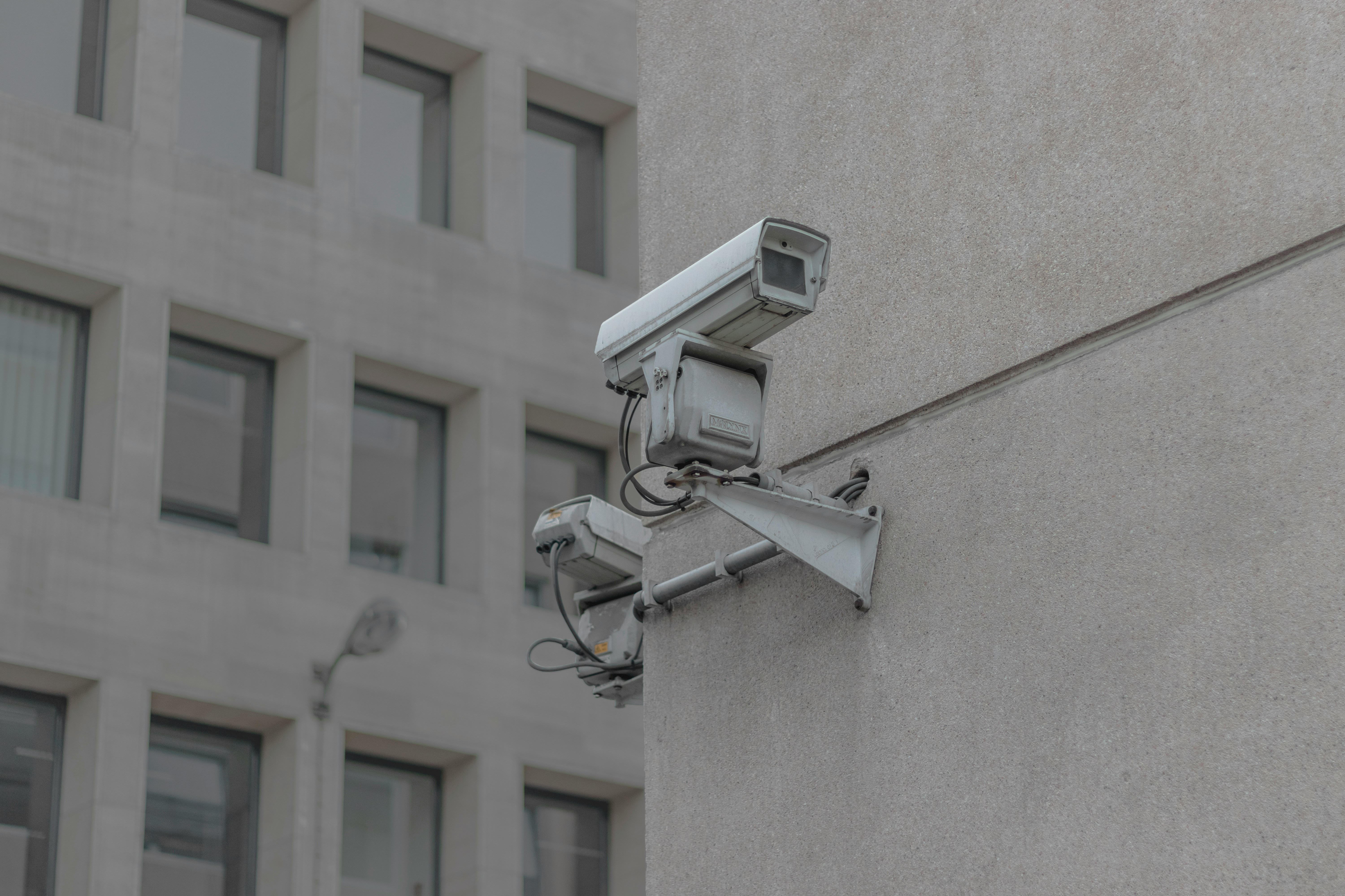 Kenapa Perlu Memasang CCTV?